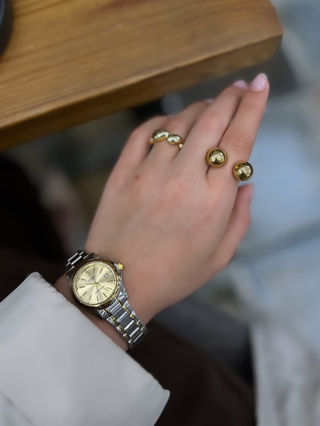 ساعت شیک گلد و سیلور